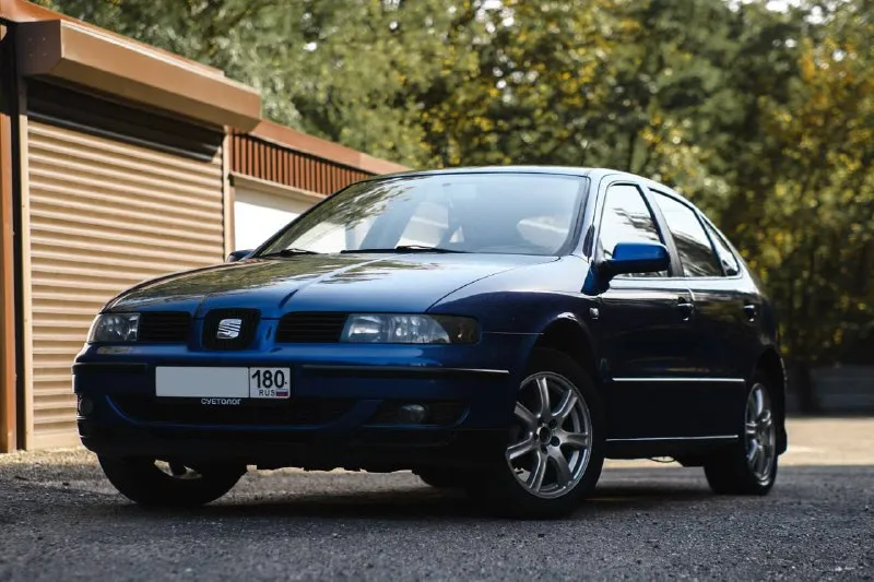 Seat leon mk1, 2001г. механика. 252тыс пробега. газ/бенз цена 380тыс машина обслужена. вопросы тольк... - фотография