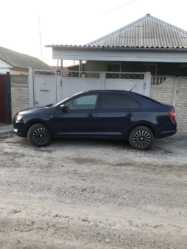 Продам skoda рапид 2015 г. в. двигатель бензин мкпп. цена 730.000 руб. машина находится в луганске. все вопросы по телефону +7(959) 151 78 96 📞 звоните: +7(959)1517896 - фотография - 3