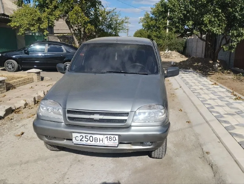 Продам chevrolet нива.2007 год, на полном ходу.370₽ +79493431293 📞 звоните: +7(949)3431293 - фотография