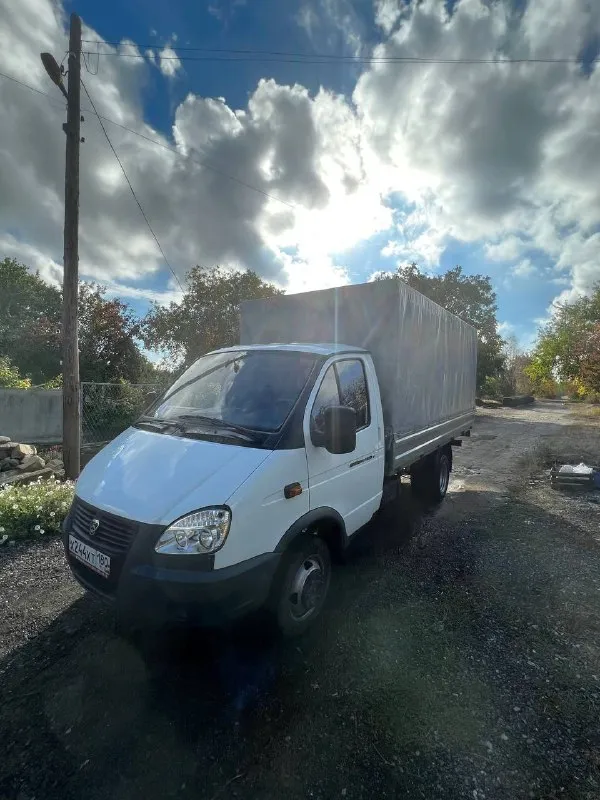 Продам газель 2013 года рождения, состояние околоидеальное. двигатель 2,8 шепчет, коробка без хрустов по ходовке мячик, круиз контроль, свет завод светит отлично. цена 1.350.000 рублей. +79493193242 📞 звоните: +7(949)3193242 - фотография - 2