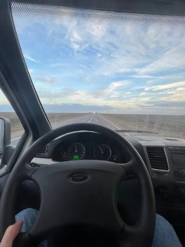 Продам газель 2013 года рождения, состояние околоидеальное. двигатель 2,8 шепчет, коробка без хрустов по ходовке мячик, круиз контроль, свет завод светит отлично. цена 1.350.000 рублей. +79493193242 📞 звоните: +7(949)3193242 - фотография - 5