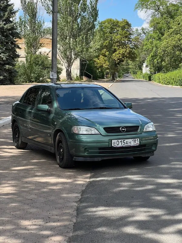 Продам opel астра g 1998 года выпуска 1.6 механика пробег 197 000. цена 350000 тыс торг машина дедушки, во владении более 10 лет. без дтп, в родной краске. ходовая в порядке, ничего не гремит, не стучит, стойки в круг новые. работает ровно. после кап ремонта, фото все есть. новое грм помпа ролики фирма инна. кузов целый, без дыр. гур, абс,4 эл подъемника с доводчиками, люк работает в 2 положениях. все, что должно светиться - работает абсолютно все. машина использовалась раз в неделю и хранилась в гараже. стекла родные, все целые продается в связи со здоровьем. полное переоформление. красный луч +79591402196 📞 звоните: +7(959)1402196 - фотография - 2