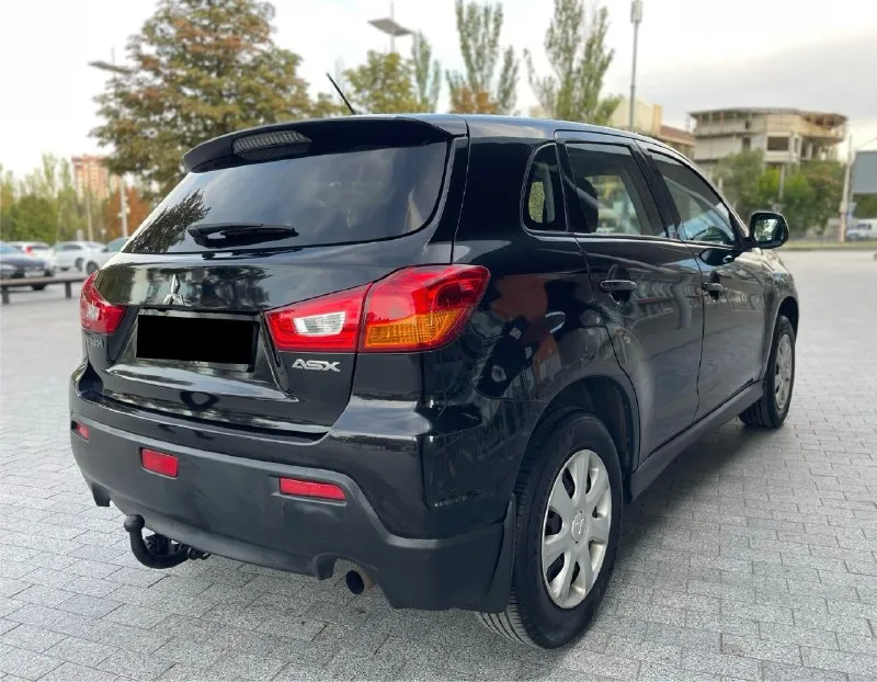 Mitsubishi asx, 2012 г. в., механика, 1.6 бензин ✔️ год выпуска: 2012 ✔️ двигатель: бензин, 1.6 л ✔️ коробка: механика ✔️ привод: передний ✔️ пробег: 220.000 автомобиль в хорошем состоянии, ухоженный салон. все то проходились вовремя, масло и фильтра заменены, вложений не требует. работает каждая кнопка. хорошая резина r-16 остекление все родные включая лобовое. автотека зелёная родной пробег два хозяина. птс оригинал. остальные вопросы по телефону!!! из оснащения: • кондиционер • эл. стеклоподъемники 4 • подогрев передних сидений • мультимедиа с bluetooth/usb • abs, esp, подушки безопасности • парктроники • литые диски машина идеально подойдёт как для города, так и для поездок на дальние расстояния. все доки кристально чистые без залогов без штрафов и запретов!!! 📌 авто готов к переоформлению. осмотр г. донецк цена: 875.000₽ небольшой торг реальному покупателю!! телефон: +79494241003 алексей 📞 звоните: +7(949)4241003 - фотография - 2