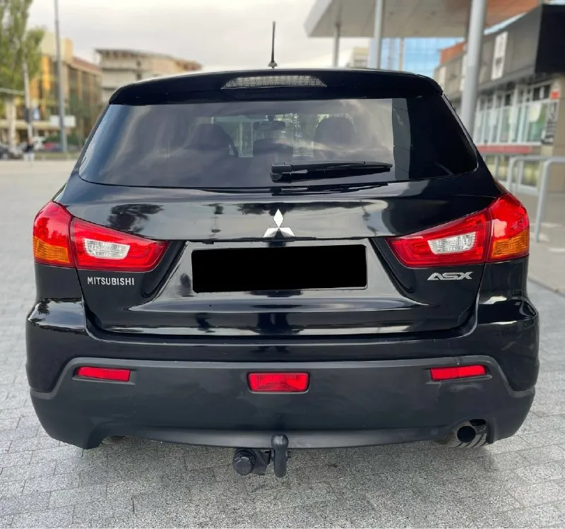 Mitsubishi asx, 2012 г. в., механика, 1.6 бензин ✔️ год выпуска: 2012 ✔️ двигатель: бензин, 1.6 л ✔️ коробка: механика ✔️ привод: передний ✔️ пробег: 220.000 автомобиль в хорошем состоянии, ухоженный салон. все то проходились вовремя, масло и фильтра заменены, вложений не требует. работает каждая кнопка. хорошая резина r-16 остекление все родные включая лобовое. автотека зелёная родной пробег два хозяина. птс оригинал. остальные вопросы по телефону!!! из оснащения: • кондиционер • эл. стеклоподъемники 4 • подогрев передних сидений • мультимедиа с bluetooth/usb • abs, esp, подушки безопасности • парктроники • литые диски машина идеально подойдёт как для города, так и для поездок на дальние расстояния. все доки кристально чистые без залогов без штрафов и запретов!!! 📌 авто готов к переоформлению. осмотр г. донецк цена: 875.000₽ небольшой торг реальному покупателю!! телефон: +79494241003 алексей 📞 звоните: +7(949)4241003 - фотография - 3