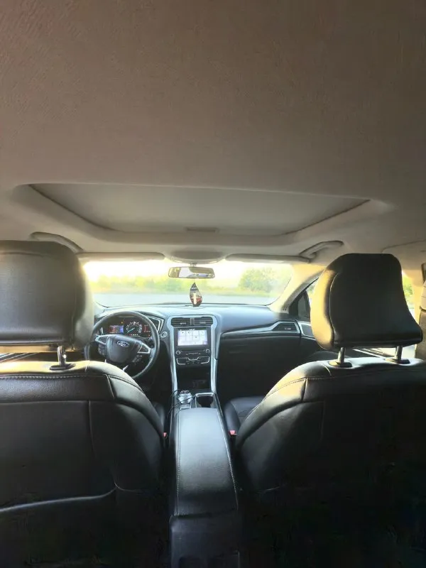 ⭕️продам ford fusion. 2017г. 1.5 ecoboost (185 сил) пробег 174.000 км. машина каждый день на ходу. в хорошем состоянии. масло меняеться своевременно, вложений не требуется, коробка автомат. от хозяина. ! комплектация: - кнопка стар/стоп. - камера заднего вида с траекторией движения. - двухзонный климат контроль. - мульти руль. - круиз контроль. - датчик света, датчик дождя. - люк. - эл. пакет: эл. зеркала, эл. регулировка водительского и пассажирского сидений. - селектор (шайба) со спорт режимом. - кожаный салон в отличном состоянии. авто полностью обслужено, новый акб, r18 диски. ‼️цена: 1 350 000₽. обмен с доплатой +79591224422 📞 звоните: +7(959)1224422 - фотография - 5