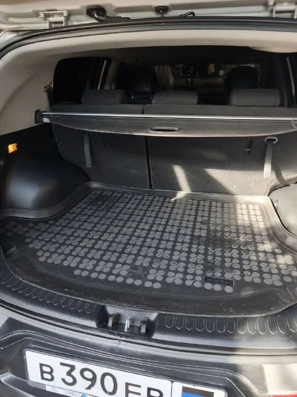 Продам свой kia sportage2013г. .2.0дизель. кпп автомат. пробег 170 000.покупалась новая в салоне. один хозяин. есть вся история обслуживания. цена 1.6мил. +7 949 326 61 04 📲 tg: @lucky_lizaa 📞 звоните: +7(949)3266104 - фотография - 7