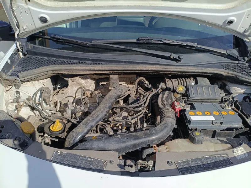 Продам renault clio maximal 2010 3 поколение с пробегом 212000 двигатель 1.2 турбина заводское вебасто, антибукс, управление курсовой устойчивости, 10 подушек безопасности, зеркала с подогревом, два комплекта резины на титанах, abs, иммобилайзер, сигнализация, два ключа, esp, серворуль, стеклоподьемники, климат контроль очень экономичная машина, в городском цикле 6 литров цена: 700000₽ торг у капота мариуполь +79497089646 - фотография - 8