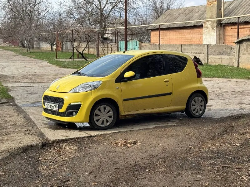 Продаю пежо 107 цена: 600 000 город: амвросиевка год выпуска: 2013 пробег: 130 000км двигатель: 1.0 топливо: бензин кпп: автомат собственник: да телефон: +79493392053 - фотография - 3