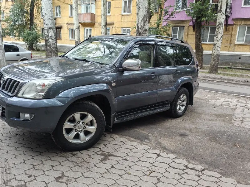 Таота ленд крузер прадо год 2005 дизель 3. л машина на ходу, стук в верхней части мотора, рамма чита... - фотография