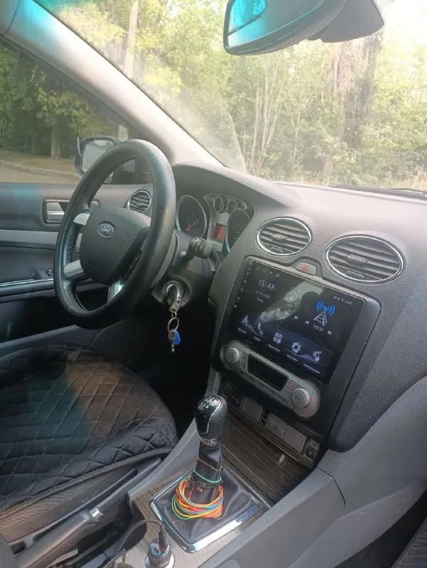 Фокус 2 рестайлинг. двс 1.8. пробег 190 000 км. предмаксимальная комплектация chia. пригнана с испании 3 года назад. с ориг пробегом 140 000км. установлен газ 4 поколение. мультируль круиз-контроль. двухзонный климатконтроль. подогревы сидений. 2-х д новая магнитола с камерой заднего вида. датчик света датчик дождя автозатемнение зеркала. 4 стеклоподъёмника. фаркоп. 4 подушки безопасности. салон и кузов-оцинкован в идеальном состоянии. арки пороги, крышка багажника обработаны в прошлом году для профилактики. поклеена бронепленка в проблемных местах. за машиной следил. +в придачу комплект зимней резины (почти новая 1 сезон откатала) на оригинальных 16 дисках с оригинальными фордовскими колпаками. органайзер в багажник. 2 комплекта ковриков. новый полный комплект задней ходовки с рычагами. запчасти кое-какие. из последнего новая рулевая рейка ( старую отдам тоже, ремкомплект только сменить, не текла, бесил стук, нужно было подтянуть гайку, в итоге поставил новую) цена 799 000р. торг +79493857688 сергей - фотография - 4