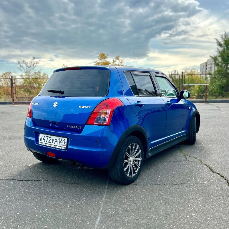 Продаю suzuki swift 2008 год, двигатель 1.3 бензин, амт обслуженная и работает без нареканий, пробег 151000 км (пробег оригинальный подтверждённый автотекой) могу скинуть автотеку по запросу. птс оригинальный, 4 владельца. в дтп не участвовала! есть пару подкрасов. в очень крутой комплектации, есть бесключевой доступ, кондиционер, полный мультируль, подогрев сидений и зеркал, задний парктроник, два ключа, птф, есть двухсторонняя сигнализация. по кузову есть жизненные коцки, ничего серьезного! салон ухоженный и чистый в очень хорошем состоянии. цена: 670 тыс рублей. осмотр г донецк, кировский рн. +79493078626 📞 звоните: +7(949)3078626 - фотография - 6