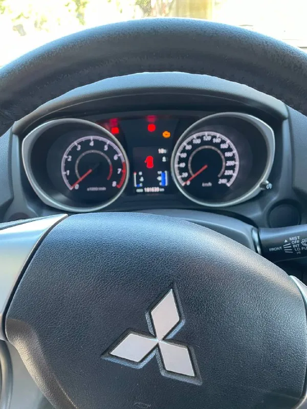 Mitsubishi аsx, 2012 года. пробег 182 000. в хорошем состоянии. механика, кондиционер, стеклоподъемники, абс, подогрев сидений. технически абсолютно исправен. расход 6-8 литров. 950 000, донецк, центр. торг. +7949 321 6465. связь плохая, пишите в телеграмм. 📲 tg: инночка 📞 звоните: +7(949)3216465 - фотография - 2