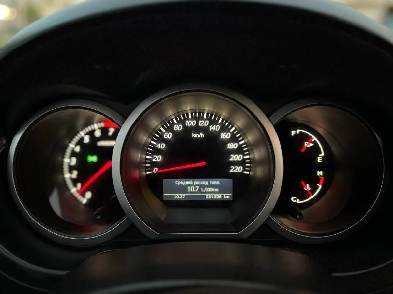 🇯🇵suzuki grand vitara🇯🇵 💰цена 1 030 000р 🏢город: мариуполь 📅год выпуска: 2008 🧾пробег: 221 761 км ⚙️двигатель: 2.0 ⛽топливо: бензин ⚙️кпп: механика 📞 телефон: +7-949-727-41-51 +7-989-263-55-56 +7-949-551-91-52 💾 описание: 🇯🇵настоящий японский🇯🇵 внедорожник ✔️ отличное внешнее и техническое состояние, кузов без дефектов. ✔️максимальная комплектация: - постоянный полный привод - кожаный мульти руль - полный электропакет - гидроусилитель руля - подогрев сидений - климат-контроль - кожаный салон - abs, srs, esp - два ключа улица шевченко 2️⃣6️⃣9️⃣ - фотография - 10