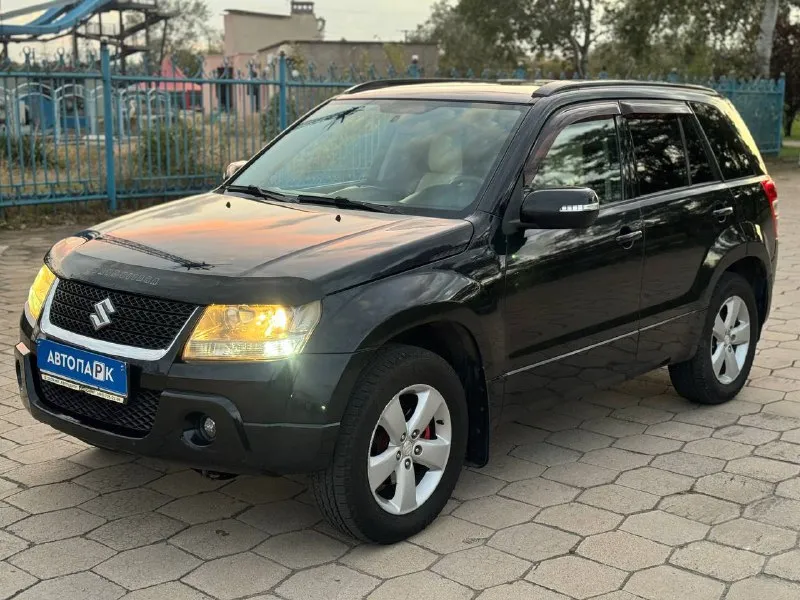 🇯🇵suzuki grand vitara🇯🇵 💰цена 1 030 000р 🏢город: мариуполь 📅год выпуска: 2008 🧾пробег: 221 761 км ⚙️двигатель: 2.0 ⛽топливо: бензин ⚙️кпп: механика 📞 телефон: +7-949-727-41-51 +7-989-263-55-56 +7-949-551-91-52 💾 описание: 🇯🇵настоящий японский🇯🇵 внедорожник ✔️ отличное внешнее и техническое состояние, кузов без дефектов. ✔️максимальная комплектация: - постоянный полный привод - кожаный мульти руль - полный электропакет - гидроусилитель руля - подогрев сидений - климат-контроль - кожаный салон - abs, srs, esp - два ключа улица шевченко 2️⃣6️⃣9️⃣ - фотография - 3