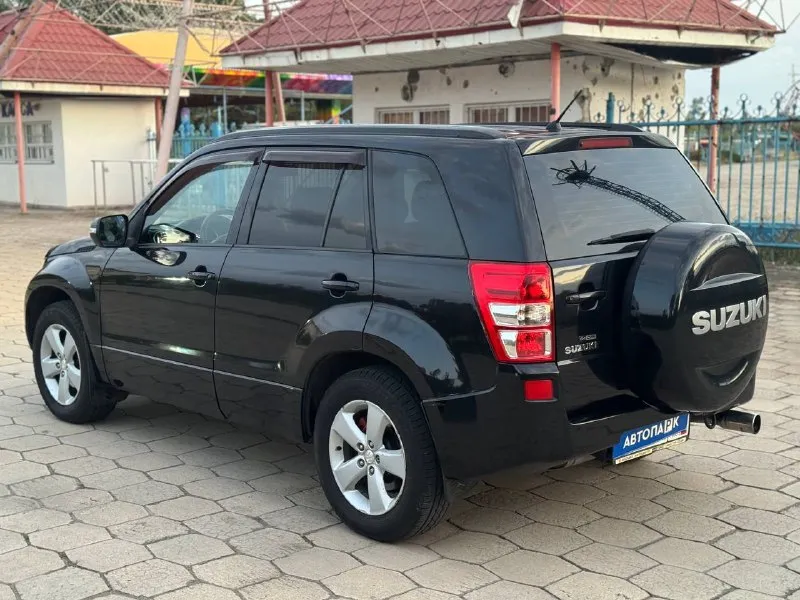 🇯🇵suzuki grand vitara🇯🇵 💰цена 1 030 000р 🏢город: мариуполь 📅год выпуска: 2008 🧾пробег: 221 761 км ⚙️двигатель: 2.0 ⛽топливо: бензин ⚙️кпп: механика 📞 телефон: +7-949-727-41-51 +7-989-263-55-56 +7-949-551-91-52 💾 описание: 🇯🇵настоящий японский🇯🇵 внедорожник ✔️ отличное внешнее и техническое состояние, кузов без дефектов. ✔️максимальная комплектация: - постоянный полный привод - кожаный мульти руль - полный электропакет - гидроусилитель руля - подогрев сидений - климат-контроль - кожаный салон - abs, srs, esp - два ключа улица шевченко 2️⃣6️⃣9️⃣ - фотография - 4