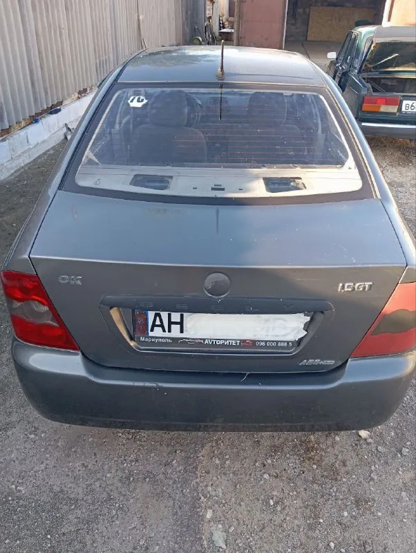 Продам джили ск 1.5 2008 год один хозяин, двигатель в идеальном состоянии ходовая не гремит! резина новая! аккумулятор новый ! абс работает, есть регулировка руля, гидрач работает, кондиционер присутствует!!! по кузову есть небольшие нюансы. переоформление без каких либо проблем!цена 230тыс небольшой торг присутствует! цена жигулей! номер для связи+79497170728 - фотография - 3