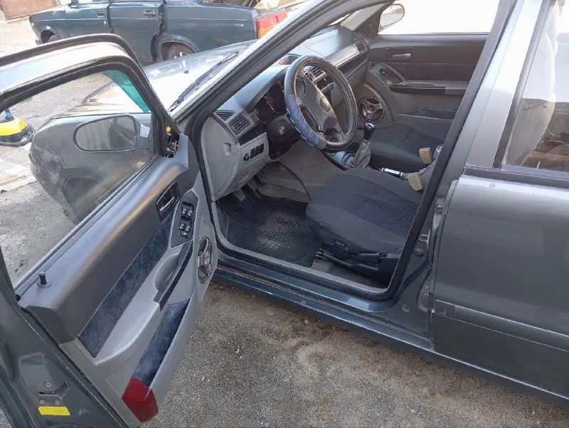 Продам джили ск 1.5 2008 год один хозяин, двигатель в идеальном состоянии ходовая не гремит! резина новая! аккумулятор новый ! абс работает, есть регулировка руля, гидрач работает, кондиционер присутствует!!! по кузову есть небольшие нюансы. переоформление без каких либо проблем!цена 230тыс небольшой торг присутствует! цена жигулей! номер для связи+79497170728 - фотография - 7