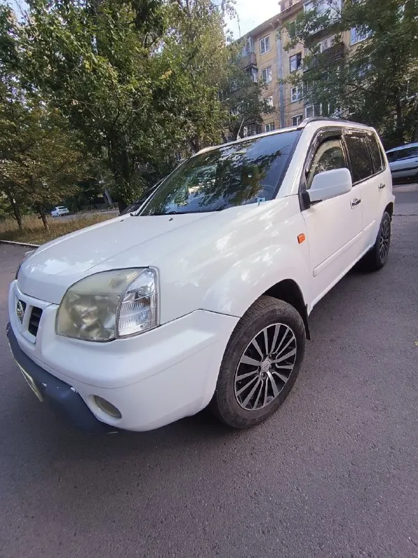 Продам nissan икстреил т-30, турбо 2.2 в хорошем состоянии, на полном ходу, кожаный салон, климат контроль, музыка, сигнализация, понарамная крыша, полный электро пакет, документы в порядке, стоят красивые диски на хорошей резине, джип обслужен готов к зиме, зимние колёса тоже есть, +79493958604 донецк, цена 600 тыс. руб. 📞 звоните: +7(949)3958604 - фотография - 2