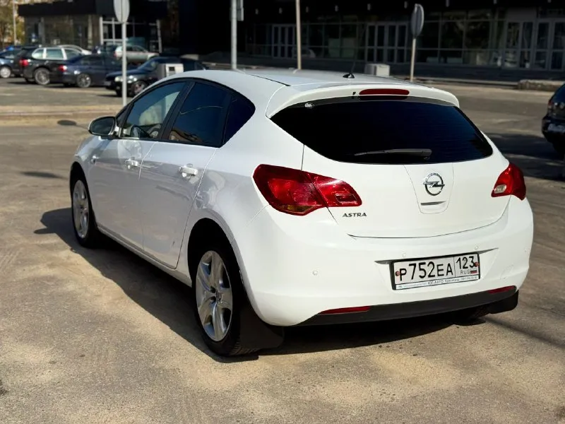 Opel astra год выпуска: 2012 двс: 1.6 кпп: автомат пробег: 151 000 км ✅оригинальный пробег ✅технически исправен и обслужен стоимость: 870 000₽ возможна продажа в кредит осмотр в донецке, калининский район 📞 +79496993190 - фотография - 4