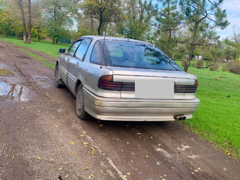 Mitsubishi galant 2.0 мт,1989 цена:120000₽ год выпуска:1989 пробег:309 997км двигатель:2.0 топливо:газ кпп:механика собственник телефон +79498399328 машина на ходу, возможен торг, все вопросы по телефону - фотография - 3