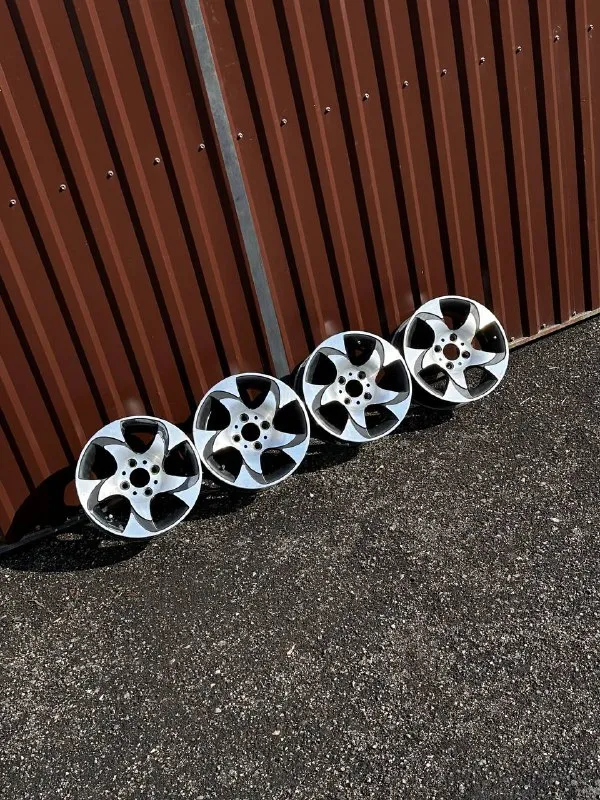 Πpoдaм: диски r-13 на автоваз / lada цена: 14.000 руб за комплект - 4.шт ✅ диски - tech line, модель... - фотография