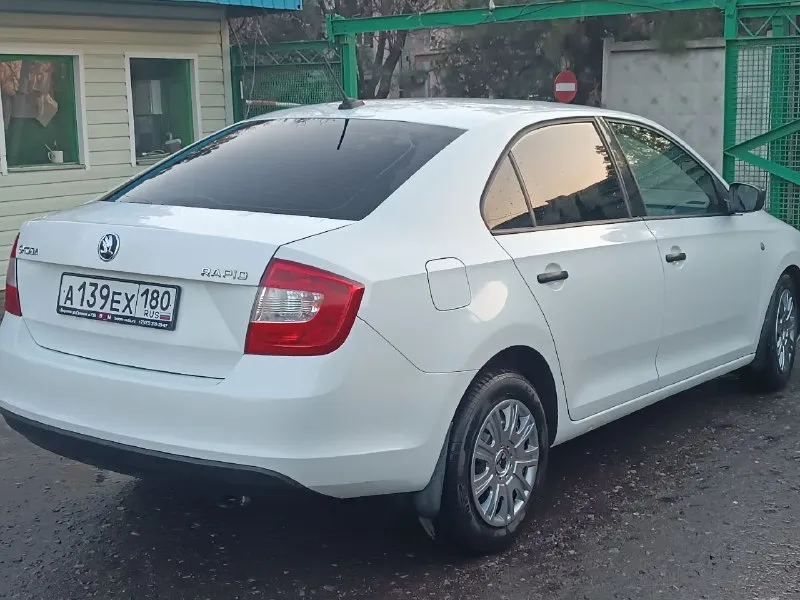 Продам шкоду рапид. год выпуска 2017.коробка передач механика. двигатель 1.6мра. .пробег 216тыс. км. цена 900тыс. руб. конт. тел +79944876914 - фотография - 5