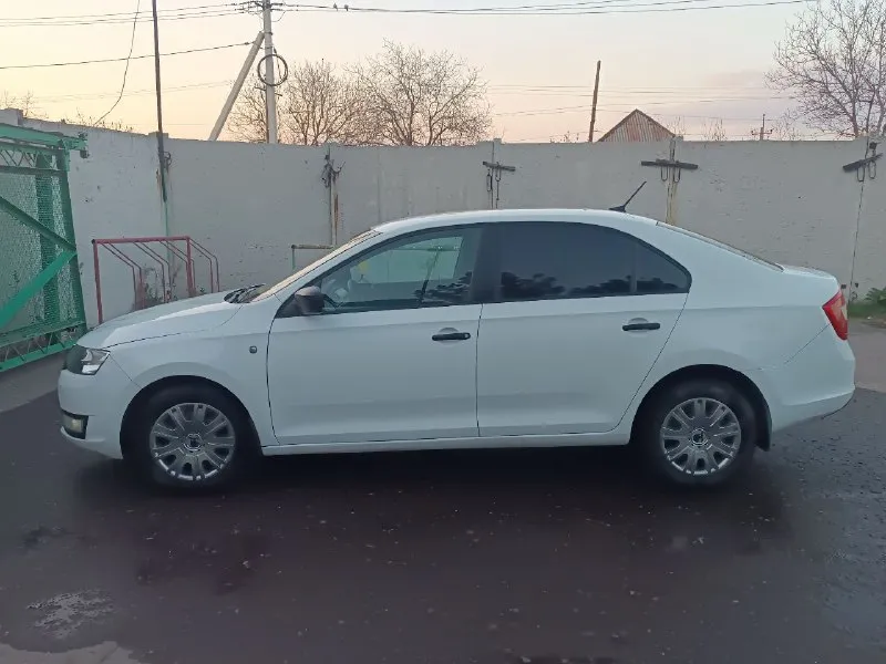 Продам шкоду рапид. год выпуска 2017.коробка передач механика. двигатель 1.6мра. .пробег 216тыс. км. цена 900тыс. руб. конт. тел +79944876914 - фотография - 6