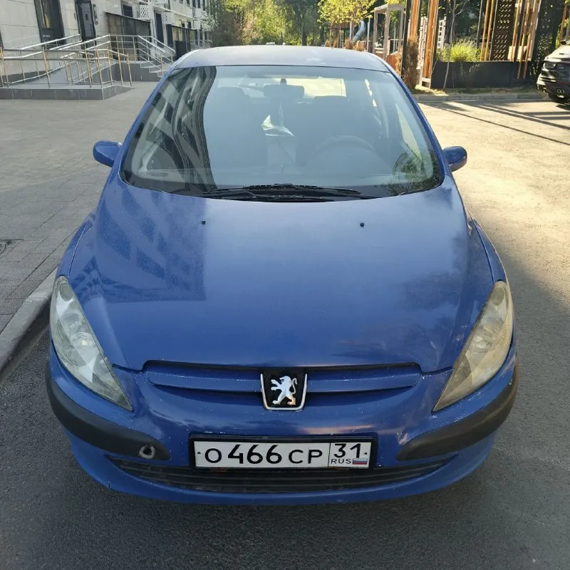 Продам автомобиль очень срочно пежо 307. 2003 год автомобиля. машина полностью на ходу. стеклоподъём... - фотография