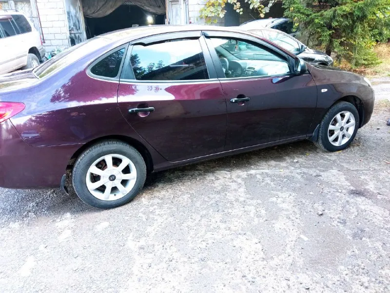 Продам авто hyundai elantra мотор 1.6 цена: 530 000 торг год выпуска: 2007 город: донеце автомобиль в хорошем состояние. салон чистый, ухоженный. по двигателю и коробке никаких проблем нет. один ключ, электро стеклоподъемники, подогрев сидений, кондиционер, все работает. то проходила всегда по регламенту, доедет куда угодно. хорошая резина. гнили и рыжиков нет. с документами полный порядок, юридически без ограничений, полное переоформление. +7 (949) 4599686 - фотография - 3