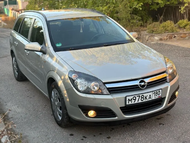 Продажа в днр продаю opel astra h 2005 год выпуска я собственник с родным пробегом в 238 000 км. маш... - фотография