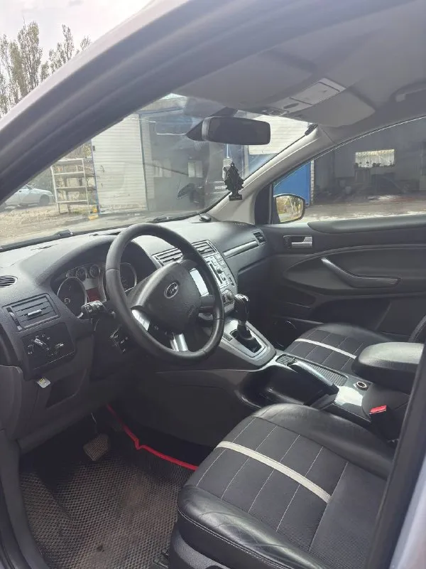 Продам ford kuga 2011года. передний привод. 2.0t diesel работает отлично, замена грм, помпы роликов, обслужен. коробка 6 -ти ступенчатый автомат, надёжный. два комплекта колёс, два ключа, два хозяина. климат контроль, круиз контроль, подогрев сидений. цена: 1🍋₽ алчевск, +79591416449 📞 звоните: +7(959)1416449 - фотография - 9