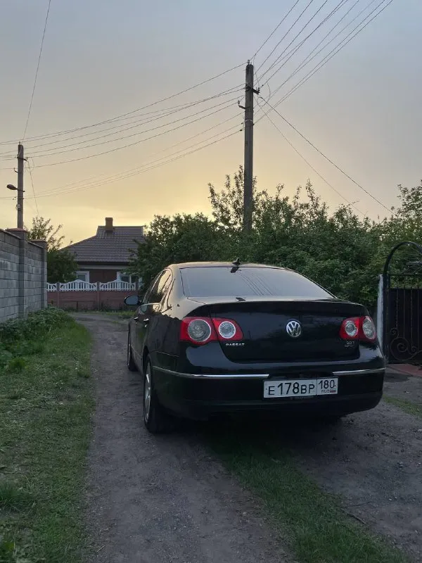 Продам volkswagen passat b6 wolfsburg edition 2007 года
С пробегом 268300(растет)
Покупалась с пробегом 252803
Личный автомобиль!
До меня парень владел 7 лет
Стоит на мне на учёте с апреля 2024 года(1 по рф)
Продажа  с полным переоформлением могу присутствовать в мрэо
Очень комфортная  машина
Ни разу!!! Не подвела в дороге
( Хочу двигаться дальше и пробывать разные авто)
О машине:
Машина не дымит, не троит и не пинается
Машина для кузова b6 отличном состоянии
Нету рыжиков ни гнили от слова соовсем
(Дно, за подкрылками, арки, пороги все в шикарном состоянии для ее лет)
Мотор bpy 2.0 tfsi 200 л. С
Стоит прошивка stage 1 ( по факту 240л. С)
Замена масла каждые 5000тыс. Км
Коробка -  надежнейший автомат aisin
Стоит android  магнитола mekede 400s.
Музыка играет шикарно
На машине обута хорошая летняя резина
Новому владельцу отдам зимнюю резину в подарок
По машине работает каждая кнопка!
Машина находится г. Макеевка червоногвардейский район
+79493530906 Данил
Цена 820 тыс. Рублей +торг - фотография - 3