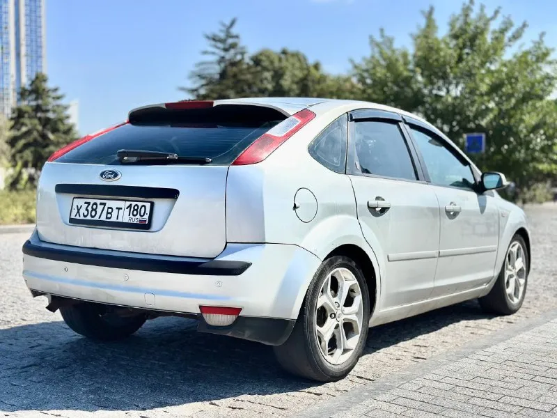 Продам форд фокус 2, 2.0, мкпп я собственник по технике и ходовой на отлично, выглядит хорошо, после большого то, вложений не требует пробег 270 тысяч в самой максимальной комплектации, с подогревами, климатом и приятной музыкой цена 430 тысяч, хороший торг +79493812274 - фотография - 4