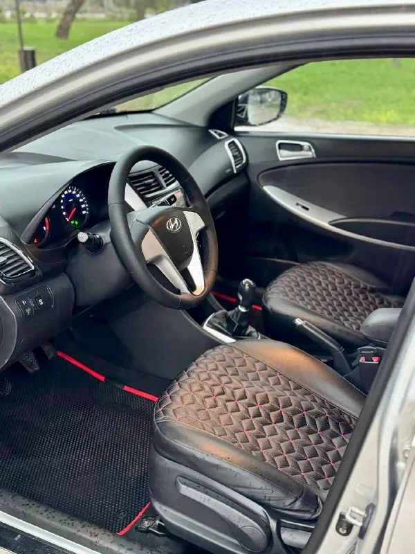 🚘 hyundai solaris 💰цена: 700 000р. 🏢город: мариуполь 📅год выпуска: 2011 🧾пробег: 194 750 км. ⚙️двигатель: 1.6 ⛽топливо: бензин/газ ⚙️кпп: механика 📞 телефон: +7-989-263-55-56 +7-949-727-41-51 +7-949-551-91-52 💾 описание: - фотография - 7