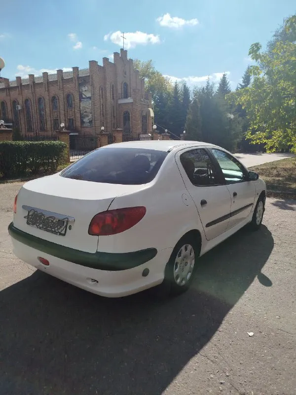 Peugeot 206,механика,2008 год. пробег 180.мотор 1,4. простой и недорогой в обслуживании и содержание... - фотография