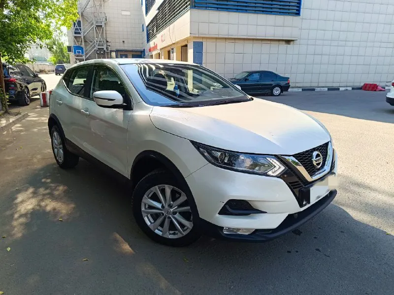 Nissan qashqai 2.0 cvt 2wd 2019 года выпуска пробег 106 тыс км продаю свой личный автомобиль в идеальном состоянии, вложений не требует, комплектация с подогревами стекол сидений зеркал и многое другое, датчики света дождя, система стабилизации, система курсовой устойчивости, круиз контроль и многое другое. ... .. в общем автомобиль достойный и будет ещё долго радовать нового владельца! цена: 2.000.000 ₽ тел: +7(977)3747936 - фотография - 2