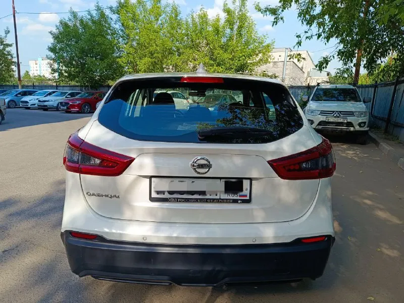 Nissan qashqai 2.0 cvt 2wd 2019 года выпуска пробег 106 тыс км продаю свой личный автомобиль в идеальном состоянии, вложений не требует, комплектация с подогревами стекол сидений зеркал и многое другое, датчики света дождя, система стабилизации, система курсовой устойчивости, круиз контроль и многое другое. ... .. в общем автомобиль достойный и будет ещё долго радовать нового владельца! цена: 2.000.000 ₽ тел: +7(977)3747936 - фотография - 6