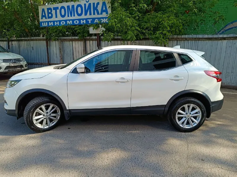 Nissan qashqai 2.0 cvt 2wd 2019 года выпуска пробег 106 тыс км продаю свой личный автомобиль в идеальном состоянии, вложений не требует, комплектация с подогревами стекол сидений зеркал и многое другое, датчики света дождя, система стабилизации, система курсовой устойчивости, круиз контроль и многое другое. ... .. в общем автомобиль достойный и будет ещё долго радовать нового владельца! цена: 2.000.000 ₽ тел: +7(977)3747936 - фотография - 8