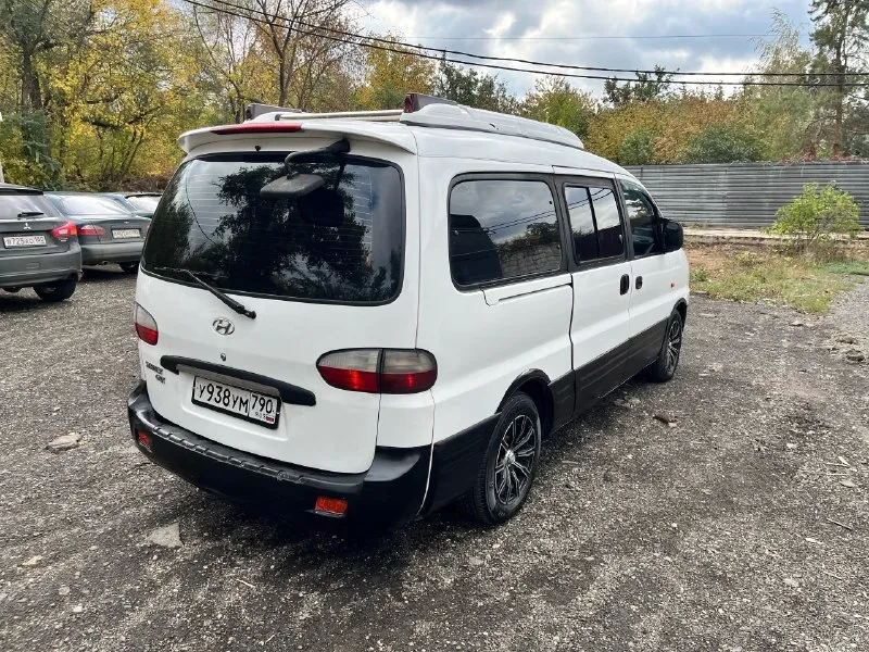 Заголовок: starex 2007, автомат, автозапуск, подогрев, без дтп! готов к зиме. описание: смотрим и покупаем! hyundai starex 2007 г. в. с «автоматом» и полным комплектом опций для комфорта. · пробег: 302 000 км (реальный). · состояние: без дтп (зеленая автотека), технически исправен. · главные плюсы: · автоматическая коробка · сигнализация с автозапуском · подогрев сидений · кондиционер (холодит) · электростеклоподъемники передние · отличная резина на литых дисках машина ухоженная, вся в работе. никаких скрытых проблем. отличный вариант за свои деньги для работы или семьи. звоните, договоримся о встрече. vin для самостоятельной проверки предоставлю. 800000руб +79490390969 📞 звоните: +7(949)0390969 - фотография - 4