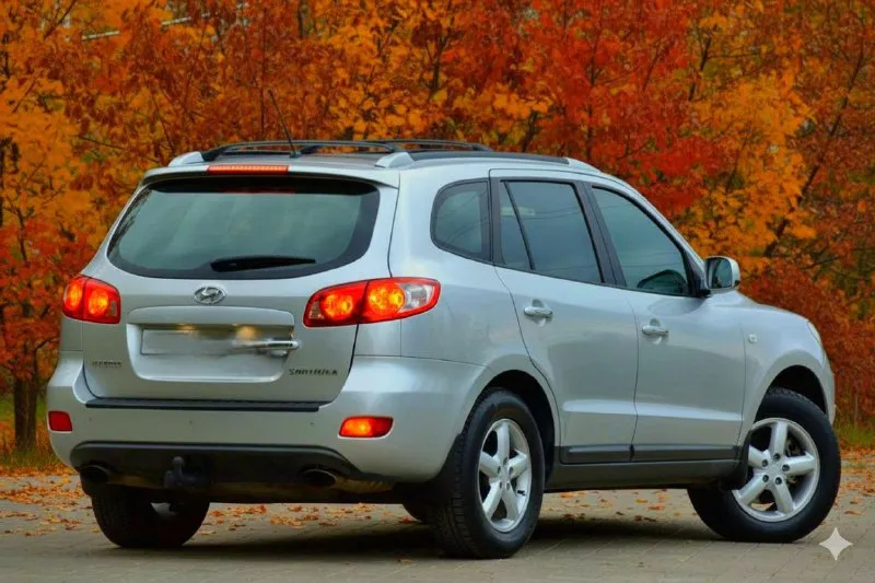 Hyundai santa fe !!! продам авто в идеальном состоянии. самая максимальная комплектация. 7-ми местная. 2.2 дизель. обслужена по регламенту. вложений абсолютно никаких не требует. уже на зимней резине. 2007 год пробег 167.000 тыс цена 1.100.000 тыс реальному покупателю, реальный торг. тел +79495022883 вячеслав - фотография - 2