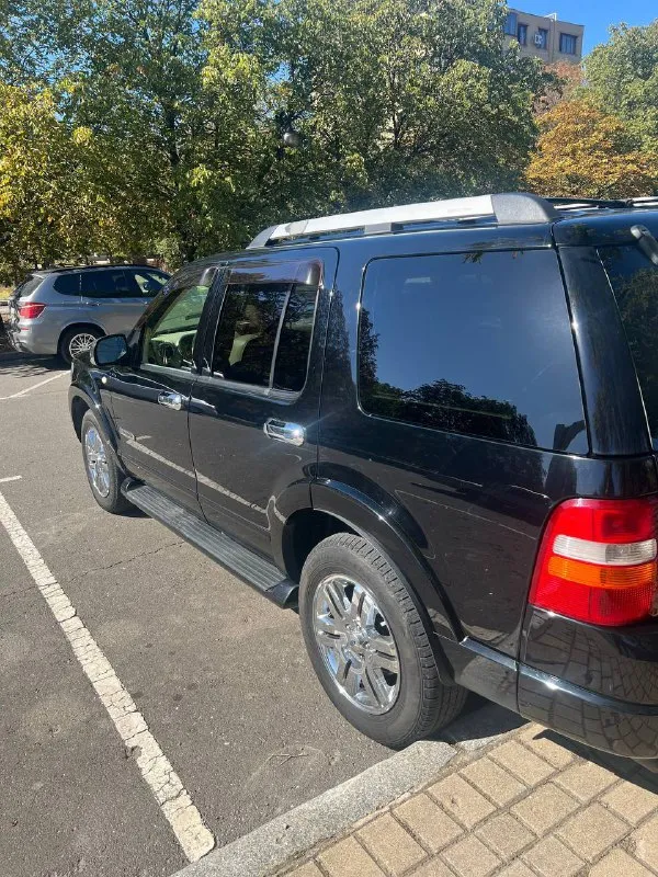 Ford explorer 2006 год выпуска 4.6 мотор бензин, акпп самая полная комплектация японская сборка! родной пробег 257.000 км владею с 2012 года автомобиль в идеальном техническом состоянии и родном окрасе, не требует никаких вложений, все болячки устранены 1.500.000 рублей торг +79493713554 - фотография - 5