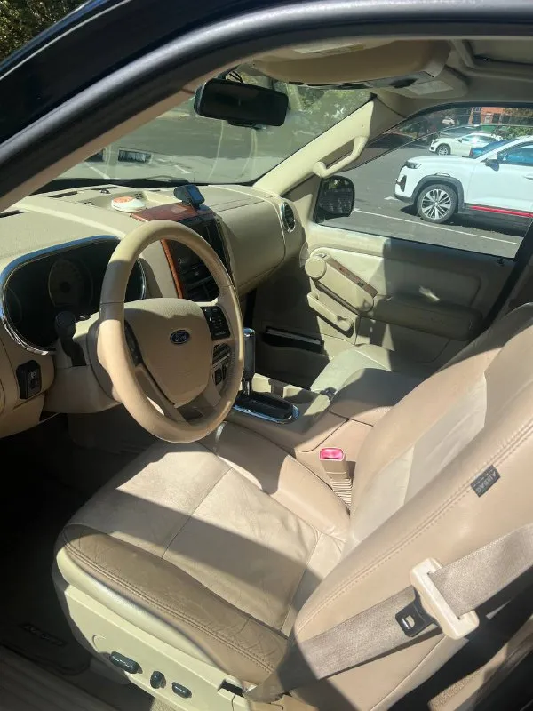 Ford explorer 2006 год выпуска 4.6 мотор бензин, акпп самая полная комплектация японская сборка! родной пробег 257.000 км владею с 2012 года автомобиль в идеальном техническом состоянии и родном окрасе, не требует никаких вложений, все болячки устранены 1.500.000 рублей торг +79493713554 - фотография - 6