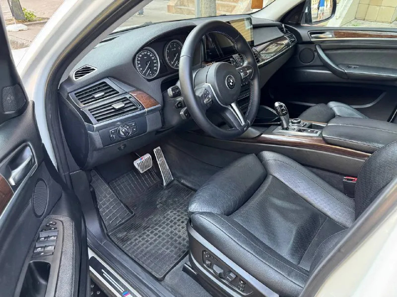 Bmw х6 2010 год 4.4 бензин 167 тыс км автомат полный привод крымская-без гнили и ржавчины очень живой и ухоженный идеальное состояние мотор гильзованый-без задиров масло не жрет обслуженный новый радиатор новые свечи и катушки турбины перебраны ходовая новая колодки в круг новые новые диски два комплекта резины бесключевой доступ старт стоп камера 🎥 заднего вида парктроники подогрев- вентиляция сидений проекция на лобовом люк ксенон 1🍋700 тыс руб возможен обмен на авто в обе стороны +79491077377 ватсап телеграмм на этом номере донецк - фотография - 10