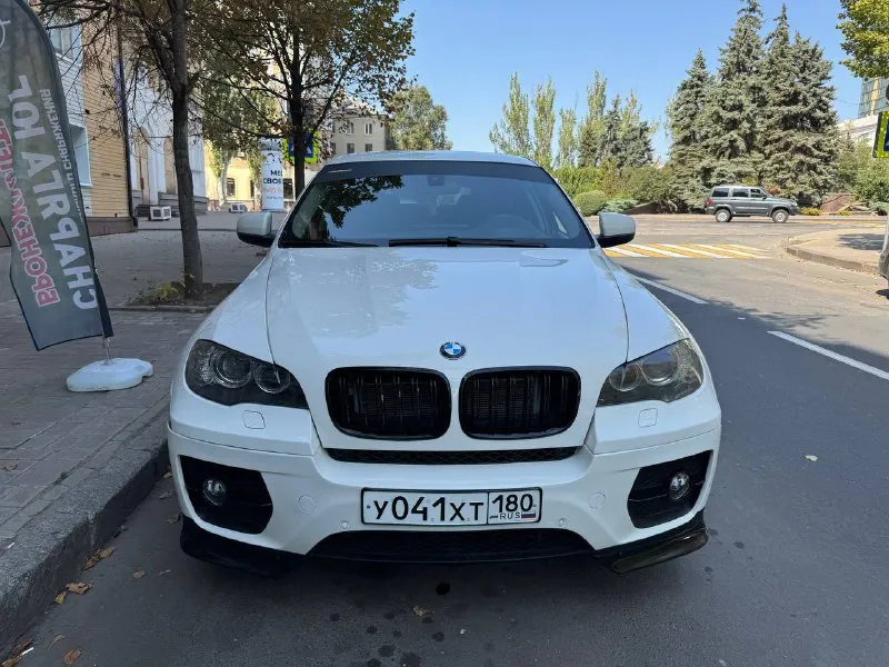 Bmw х6 2010 год 4.4 бензин 167 тыс км автомат полный привод крымская-без гнили и ржавчины очень живой и ухоженный идеальное состояние мотор гильзованый-без задиров масло не жрет обслуженный новый радиатор новые свечи и катушки турбины перебраны ходовая новая колодки в круг новые новые диски два комплекта резины бесключевой доступ старт стоп камера 🎥 заднего вида парктроники подогрев- вентиляция сидений проекция на лобовом люк ксенон 1🍋700 тыс руб возможен обмен на авто в обе стороны +79491077377 ватсап телеграмм на этом номере донецк - фотография - 6