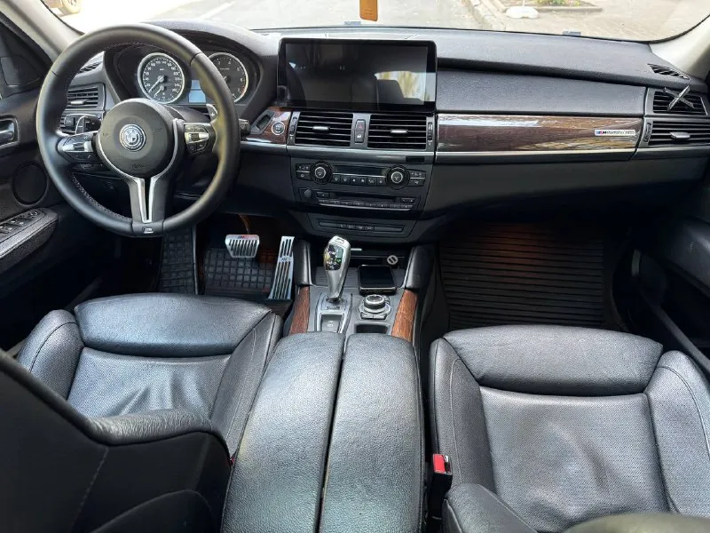 Bmw х6 2010 год 4.4 бензин 167 тыс км автомат полный привод крымская-без гнили и ржавчины очень живой и ухоженный идеальное состояние мотор гильзованый-без задиров масло не жрет обслуженный новый радиатор новые свечи и катушки турбины перебраны ходовая новая колодки в круг новые новые диски два комплекта резины бесключевой доступ старт стоп камера 🎥 заднего вида парктроники подогрев- вентиляция сидений проекция на лобовом люк ксенон 1🍋700 тыс руб возможен обмен на авто в обе стороны +79491077377 ватсап телеграмм на этом номере донецк - фотография - 7