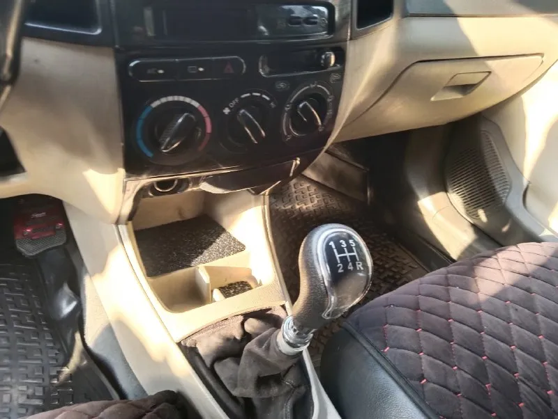 Продам geely мк 2007 года, в отличном состоянии, я владелец, на уверенном ходу, дно пороги стаканы целые, коробка новая, не давно была замена масла, и всех фильтров, ухоженный салон, максимальной комплектации. гур, кондиционер, люк, абс, электро регулировка зеркал, стоит хорошая музыка, новый сенсорный магнитофон, все кнопки работают, ошибок нет, было много чего заменено все подробности по номеру телефона+79592349590 либо лс цена 215.000 торг на бенз 📞 звоните: +7(959)2349590 - фотография - 4