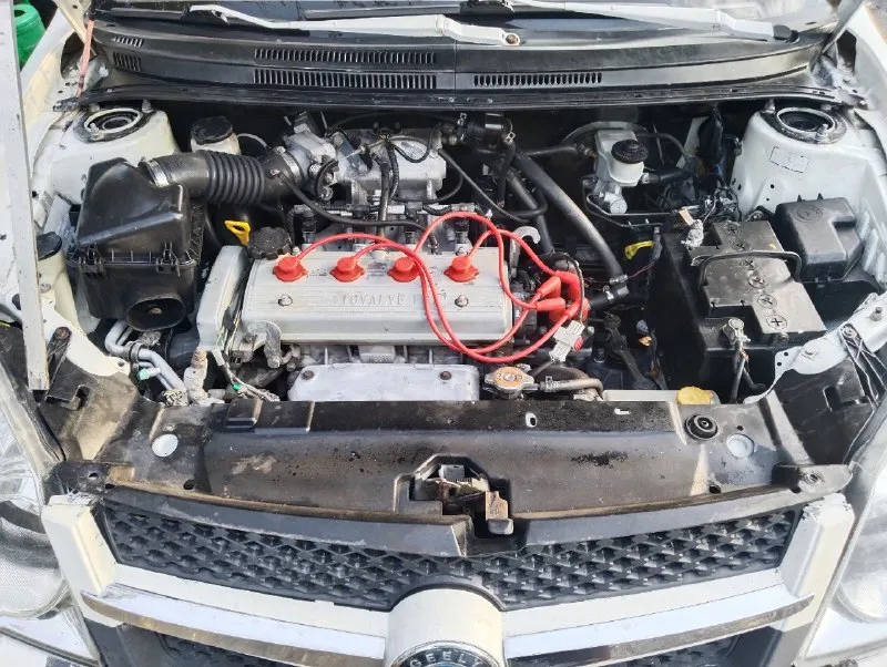 Продам geely мк 2007 года, в отличном состоянии, я владелец, на уверенном ходу, дно пороги стаканы целые, коробка новая, не давно была замена масла, и всех фильтров, ухоженный салон, максимальной комплектации. гур, кондиционер, люк, абс, электро регулировка зеркал, стоит хорошая музыка, новый сенсорный магнитофон, все кнопки работают, ошибок нет, было много чего заменено все подробности по номеру телефона+79592349590 либо лс цена 215.000 торг на бенз 📞 звоните: +7(959)2349590 - фотография - 9