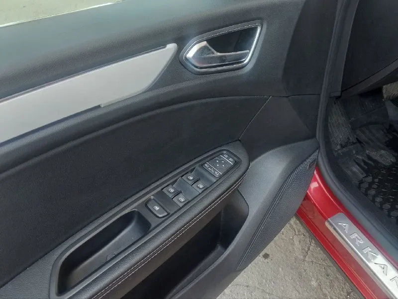 Renault arkana цена 1 650 000р торг год 2021 вин x7lrjc4d267338273 пробег 95000км двигатель 1.3t 150л. с. привод полный кпп автомат (вариатор) тел +7 949 429 62 51 зеленая автотека. 1 владелец. самая полная комплектация. 2 комплекта резины.2 ключа. кожаный салон. подогрев всех сидений. 4 камеры. подогрев руля, лобового стекла. датчик слепой зоны. датчик дождя, света. led фары. музыка bose. запуск с кнопки. бесключевой доступ. донецк. - фотография - 7