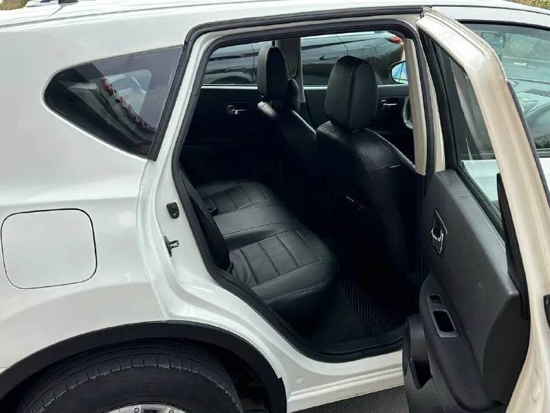 Nissan qashqai 2013 г. в идеальном состоянии бензин 2 л мотор 140 000 пробег зелёная автотека без дтп два собственника полностью обслужен расходники вовремя заменены датчики дождя датчик света каждая кнопочка в рабочем состоянии парк электроники 360 по кругу любой вид переоформления осмотр донецк калининский район звонит заранее так как работаю не всегда есть возможность показать номер для связи +7 909 430 33 27 whatsapp и telegram номер феникс +7 (949)557-24-06 цена автомобиля 920 тыщ рублей 📞 звоните: +7(949)5572406 - фотография - 9