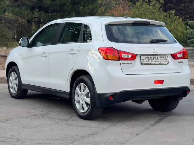 Тел. +79496447941 продам mitsubishi asx 2015г. в идеальном состоянии! по автомобилю делать не чего не надо!! готов ехать на любые проверки за ваш счёт!!! автомобиль в родном окрасе! авто без дтп! птс оригинал два владелец по птс! переоформление в мрэо комплектация двигатель 1.6 бензин привод передние коробка механика пробег 165т abs esp airbag бортовой компьютер подогрев сидений подогрев зеркал электро зеркала кондиционер, заправлен холодит! 4 стеклоподъемника два ключа хорошая резина цена 1🍋120т. р очень срочно торг !! возможно продажа в кредит 📲 tg: артур 📞 звоните: +7(949)6447941 - фотография - 6